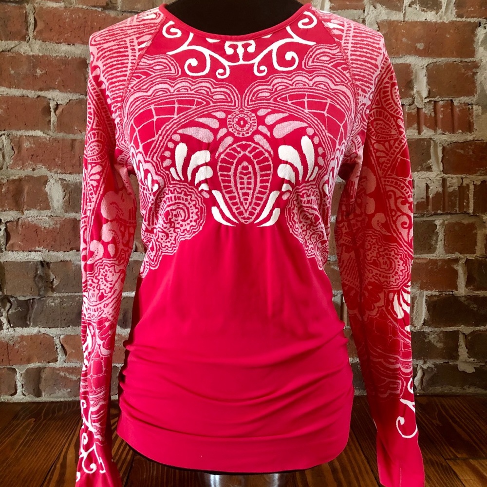 Athleta running top